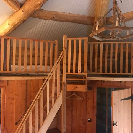 ヘレフォード Coed Y Marchog Woodland Retreatヴィラ エクステリア 写真