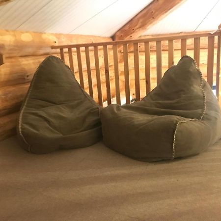 ヘレフォード Coed Y Marchog Woodland Retreatヴィラ エクステリア 写真
