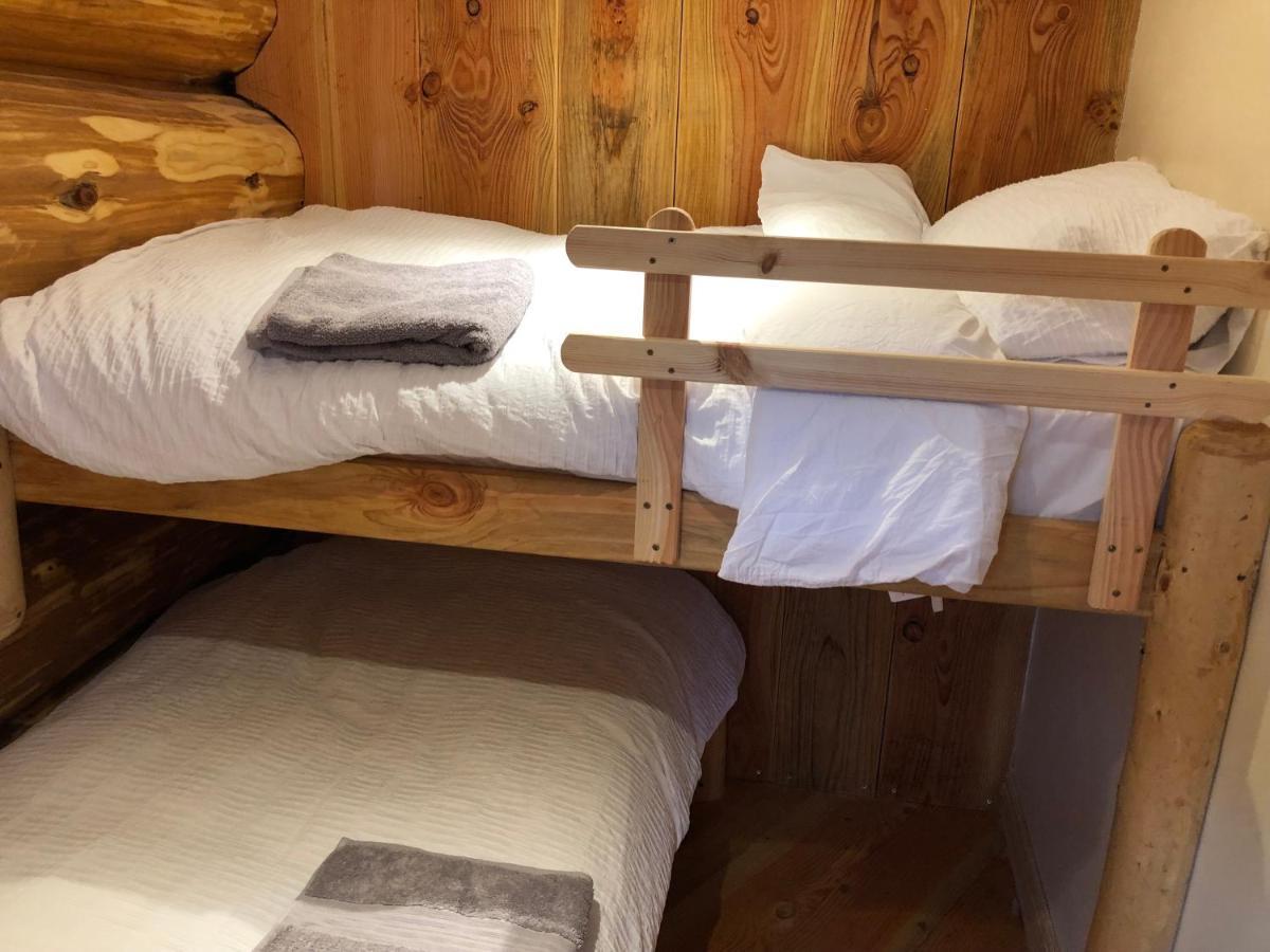 ヘレフォード Coed Y Marchog Woodland Retreatヴィラ エクステリア 写真