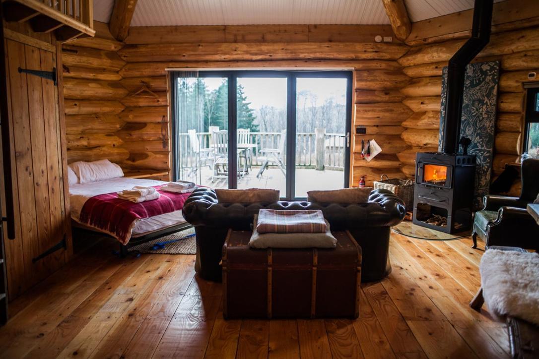 ヘレフォード Coed Y Marchog Woodland Retreatヴィラ エクステリア 写真