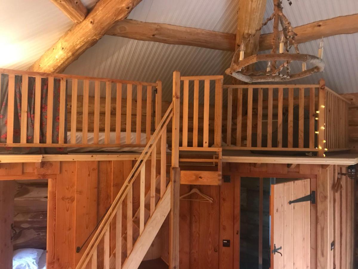 ヘレフォード Coed Y Marchog Woodland Retreatヴィラ エクステリア 写真