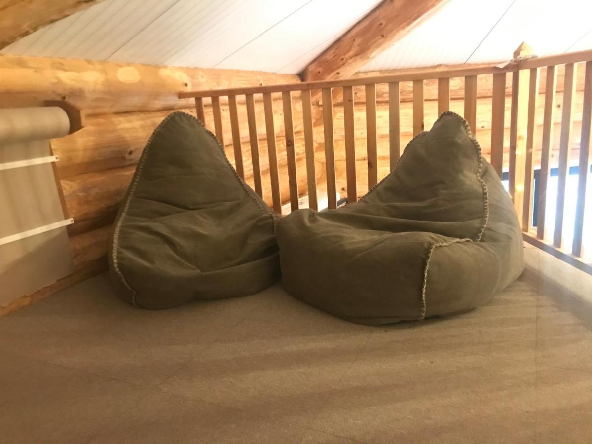 ヘレフォード Coed Y Marchog Woodland Retreatヴィラ エクステリア 写真